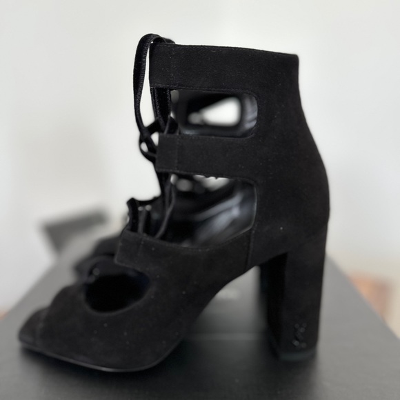 Brand new saint Laurent suede heels. Lou Lou 95 lace up heels. - Picture 3 of 5